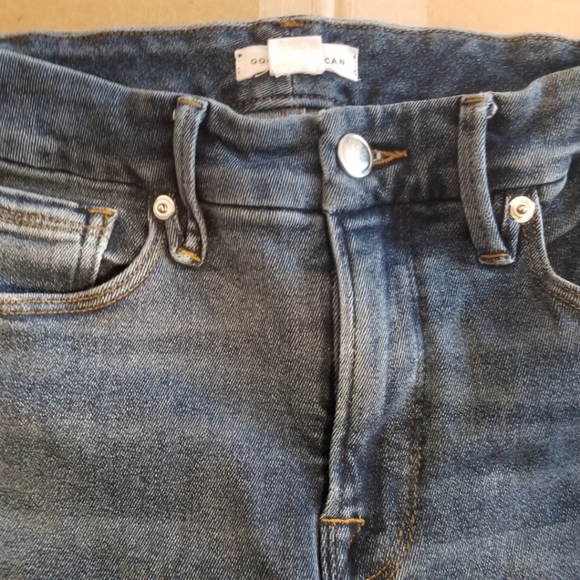 Good American Jeans - Picture 2 of 8